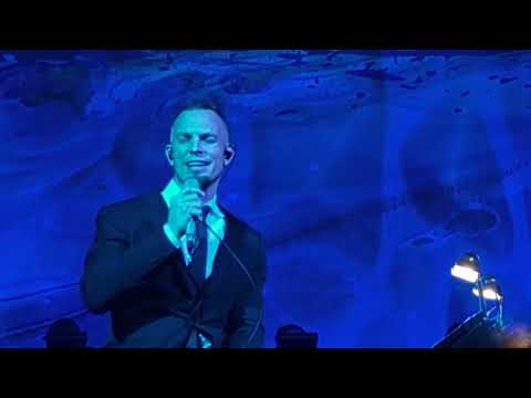 Mark Tremonti Sings Sinatra