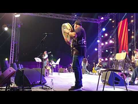 Top Départ Du Gala De Lounis Ait Menguellet à Amizour