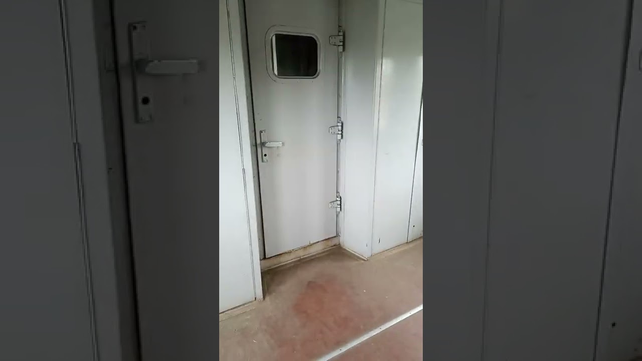 Поездка в тамбуре на электропоезде ЭД9М - 0130 & разгон электропоезда ЭД9М