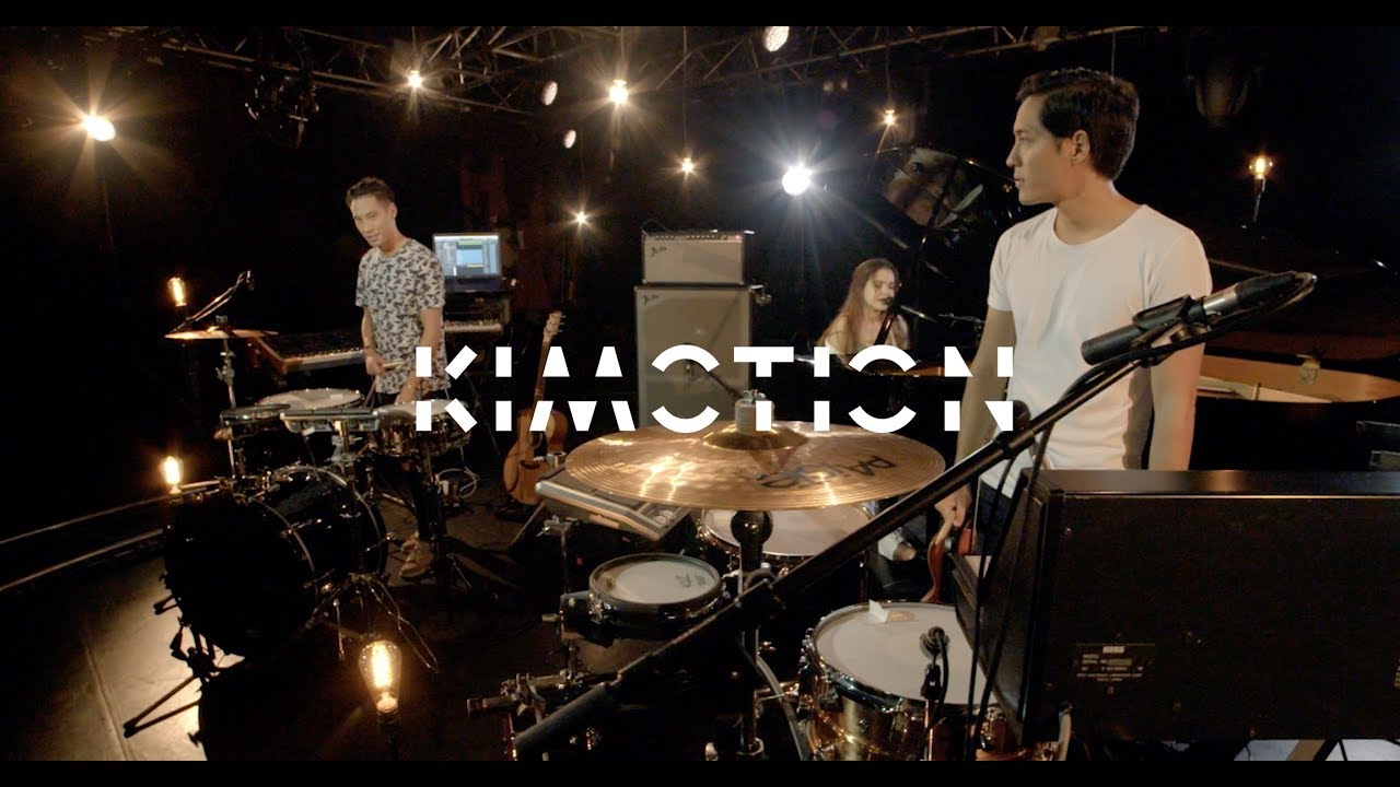 Kimotion - Once We Can Fly feat. Carly Gibert [Live Session]