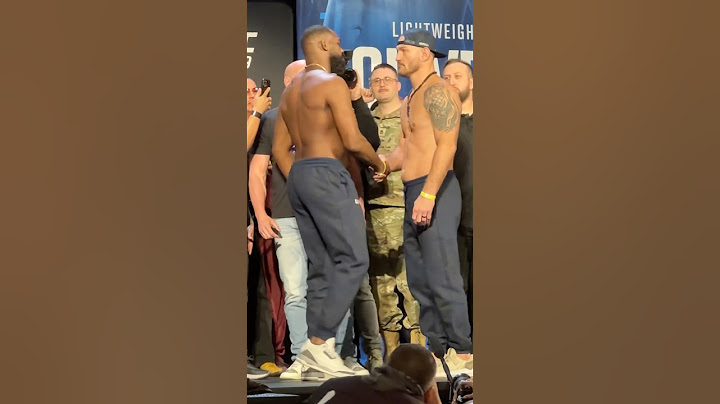 🤝🏆 JON JONES AND STIPE MIOCIC SHAKE HANDS AT FINAL FACE OFF BEFORE UFC 309