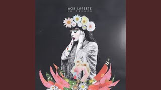 Video thumbnail of "Mon Laferte - No Te Fumes Mi Mariguana"