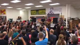 Jimmy Eat World- The Middle (Live from Zia Records, Mesa, AZ- 10/21/16)