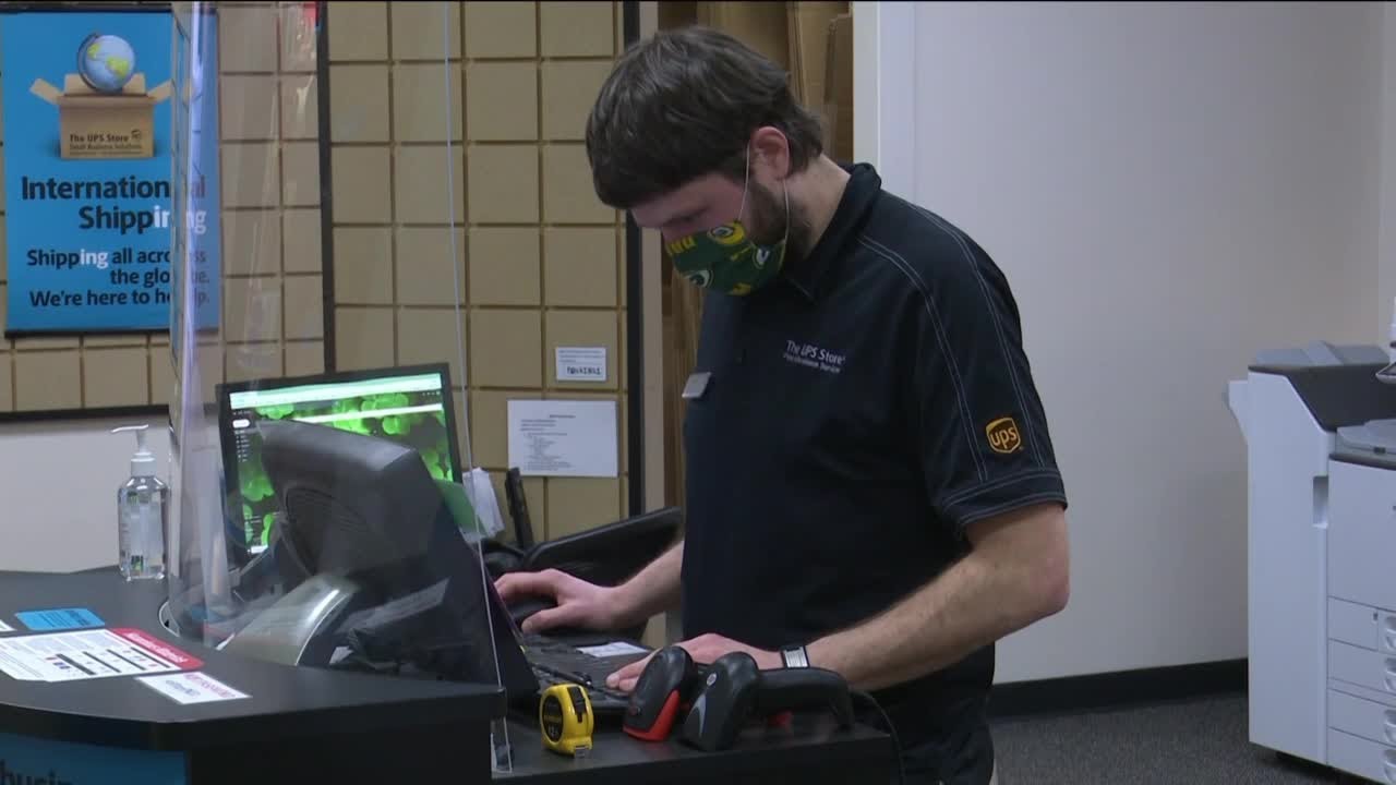 'Something's off' How Fond du Lac UPS workers caught a scam of over 22,000 in cash YouTube