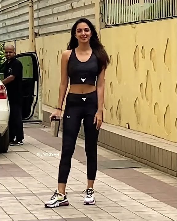 Kiara Advani stepped out in a hot pink sports bra + leggings set