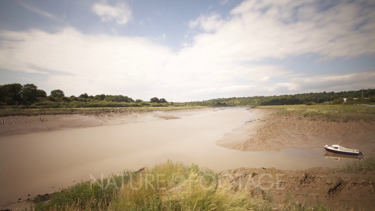 Time lapse Extreme Tides At Bristol Channel,leaves boat dry