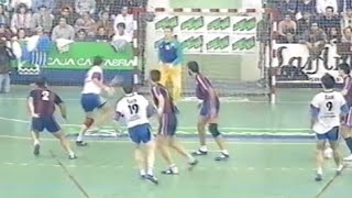 Pase de Jakimovich y gol de Luisón. Liga ASOBAL 1992/93. GDTeka - FCBarcelona. GrI J05. Santander