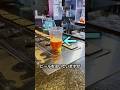 底からビールを注ぐ方法