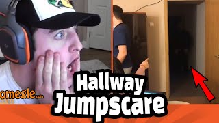Omegle JUMPSCARE PRANK - Hallway