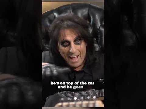 Alice Cooper talks about Keith Moon: 'Best drummer in the world'