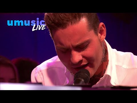 Douwe Bob - I Do | Live bij DWDD (2019)