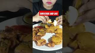 egg ? pakoda onion ? pakoda with chatni tomato sauce eating shortvideoviral Monaeats