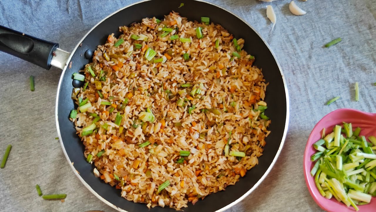 Burnt garlic fried rice |burnt garlic fried rice recipe| indo Chinese ...