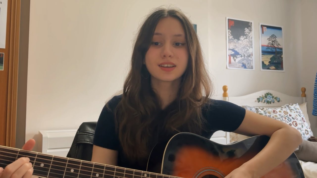 Değmesin ellerimiz buluşmasın bu gözler