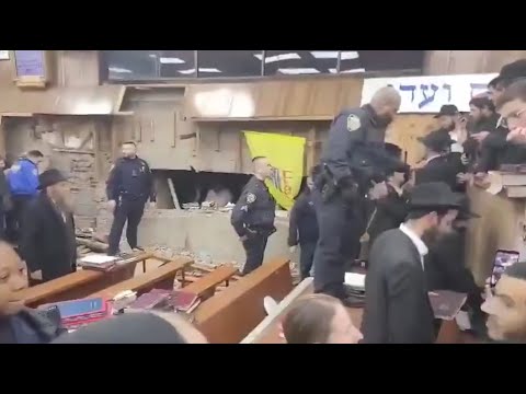 El descubrimiento de un túnel secreto en una sinagoga de Nueva York provoca una pelea entre judíos e