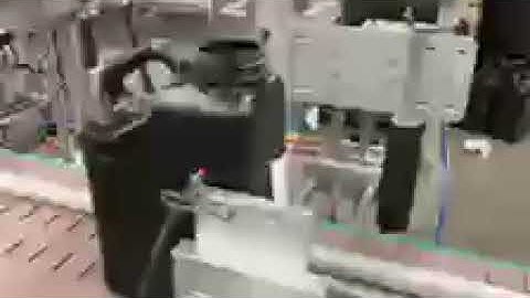 HyTek Automation Solutions - Labeler - Gallon - 3 Sided - F Style Bottle