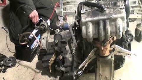 cold start vw rabbit diesel on the floor.wmv