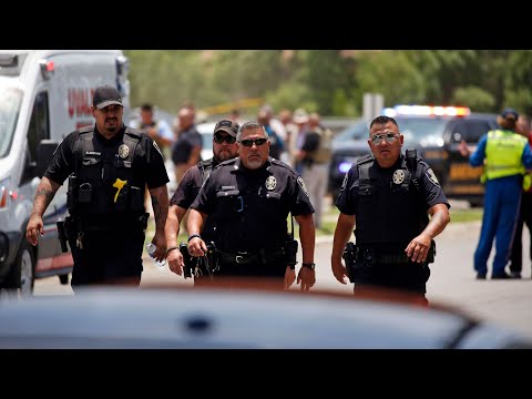 Texas law enforcement criticized over school shooting response