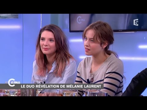 Lou de Laâge et Joséphine Japy jeunes pousses du cinéma français - C à vous - 07/11/2014