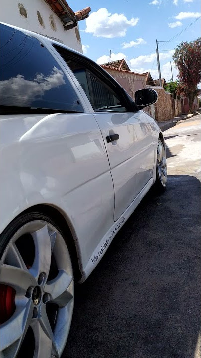 Gol G2 rebaixado branco... dia de talento