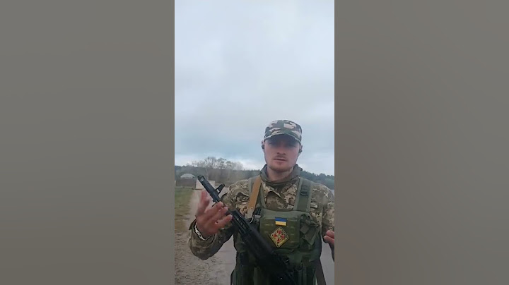 Солдат ЗСУ який любить і захищає Україну.