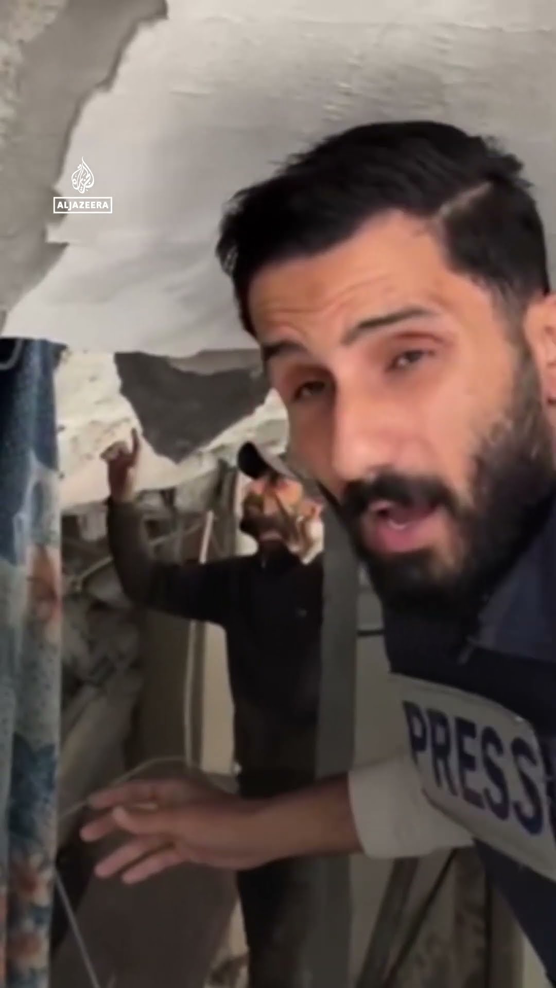Israeli attack kills 13 members of a family in Gaza City | AJ#shorts