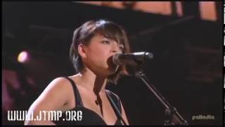 Video thumbnail of "Norah Jones - "Tell Me Why" Neil Young Cover Live"