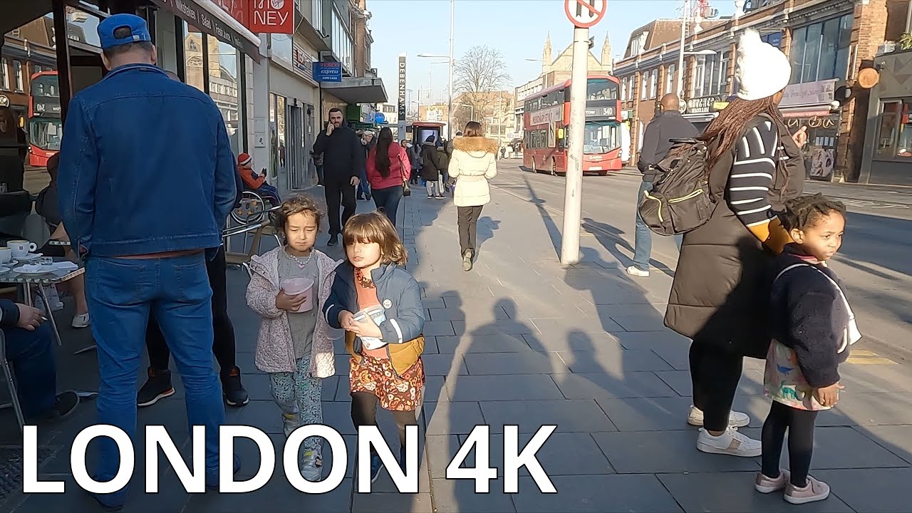 HARROW Town Centre, Harrow-on-the-Hill, St Anns Road, Half-Term Weekday / London HA1 – N064 [4K]