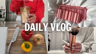 VLOG: slow morning at home, organizing my bathroom, how I