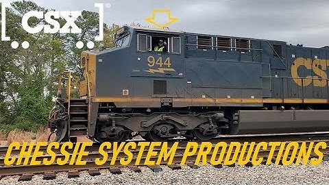 [CSXT]944 ES44AH*7856 CW40-8 Stack Capped* & 3292 [ET44AH]Leads Q400-13 NB As He Pounds A&Y Diamond