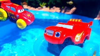 Машинки на пляже 🚛🚗🚜 на Море и в бассейне 🔴 LIVE / Прямой эфир все серии подряд ТаТаШоу