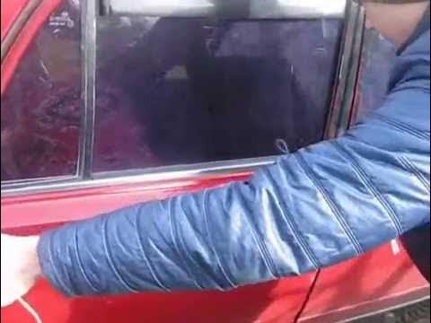 Как открыть жигули. Ваз 2107 без передней двери. Ваз 2101 руль в салоне. Замок форточки ваз 21213. Ваз 2101 модель 1 8.
