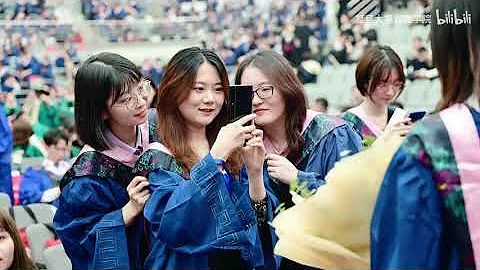 在毕业典礼遇见爱  - 复旦大学 Fudan University - 天天要闻