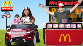  MARIA CLARA E JP MONTAM UM  MCDONALDS NO CONDOMÍNIO 