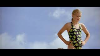 Ikke naken (2004) Beach scene | Kids in Movies