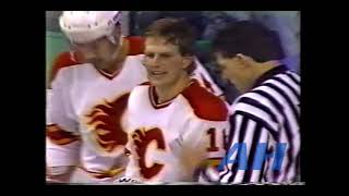 NHL Jan. 15, 1991 Calgary Flames v Winnipeg Jets (R) Gary Roberts v Gord Donnelly