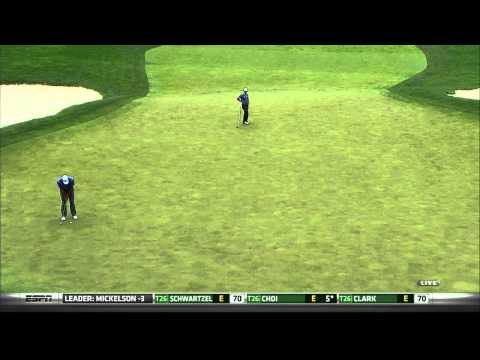 Tiger Woods Long Birdie Putt