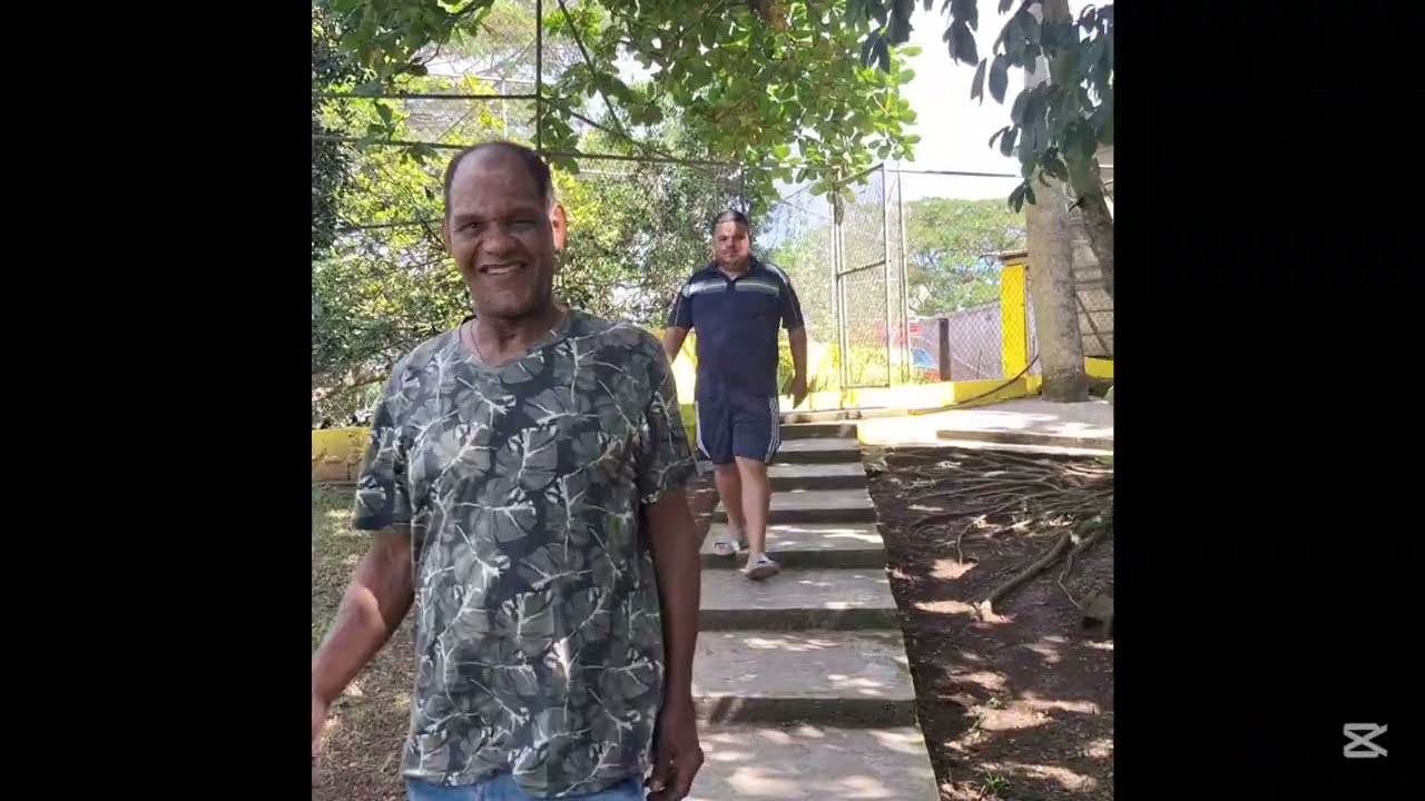 CONOZCA LA IMPRESIONANTE GALLERIA EL 16 DEL DOBLE ALBERTO FERNÁNDEZ