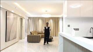 Touring this 2 & 3 Bedroom Apartments with Dsq