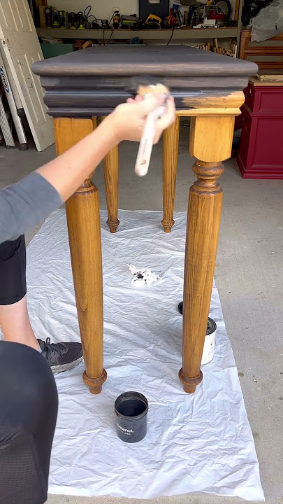 Cheap And Easy DIY Canvas Frame (Quick Steps And Video) - Abbotts