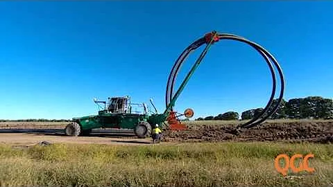 QGC laying pipe
