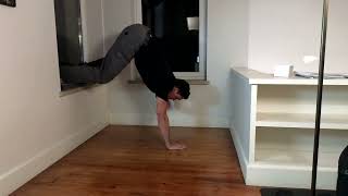 Pike Shoulder Taps Feet Elevated