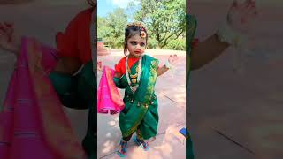 dance in the dark famous tiktok song|| cute baby girl ❤️|| Marathi outfit 🥰 India#viral#world#video Resimi