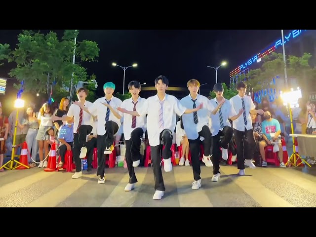 ( Douyin ) HLT男团  nhóm dance đường phố đang gây sốt cộng đồng mạng douyin #1 | Lee Channel class=