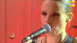 Anna Calvi - Blackout