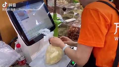 POS Label Scale with AI Item Recognition Technology and Label Printer: LS7 used in supermarket