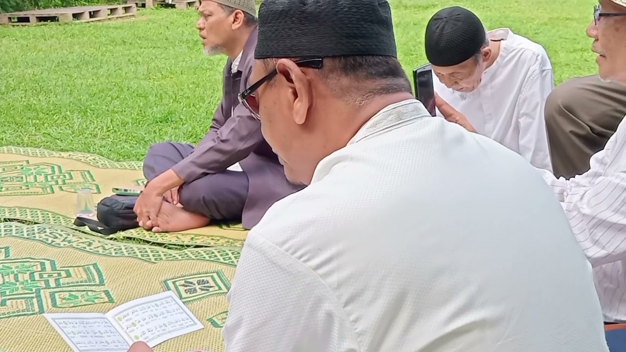 Dokumenter Pesantren Lansia Ahsanu ‘Amala