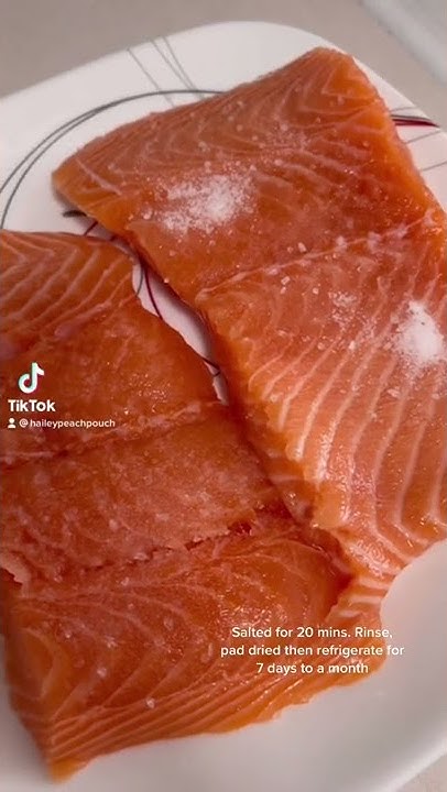 How to prepare raw salmon sushi at home #rawsalmon #sushi #foodtutorial