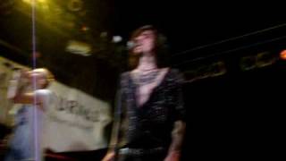 Video thumbnail of "Quest Pistols - Я твой наркотик (выход на бис) 06.03.10"