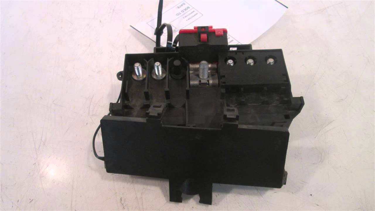 2002 Mercedes C230 BATTERY TERMINAL FUSE BOX 2035450803 - mbiparts.com